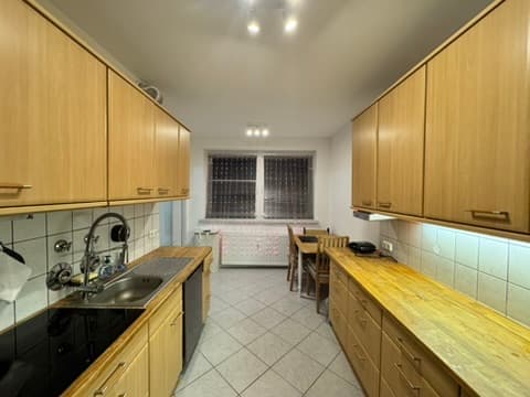 Cozy Modern Apartment with Full Amenities in Licht in Berlin - photo 8