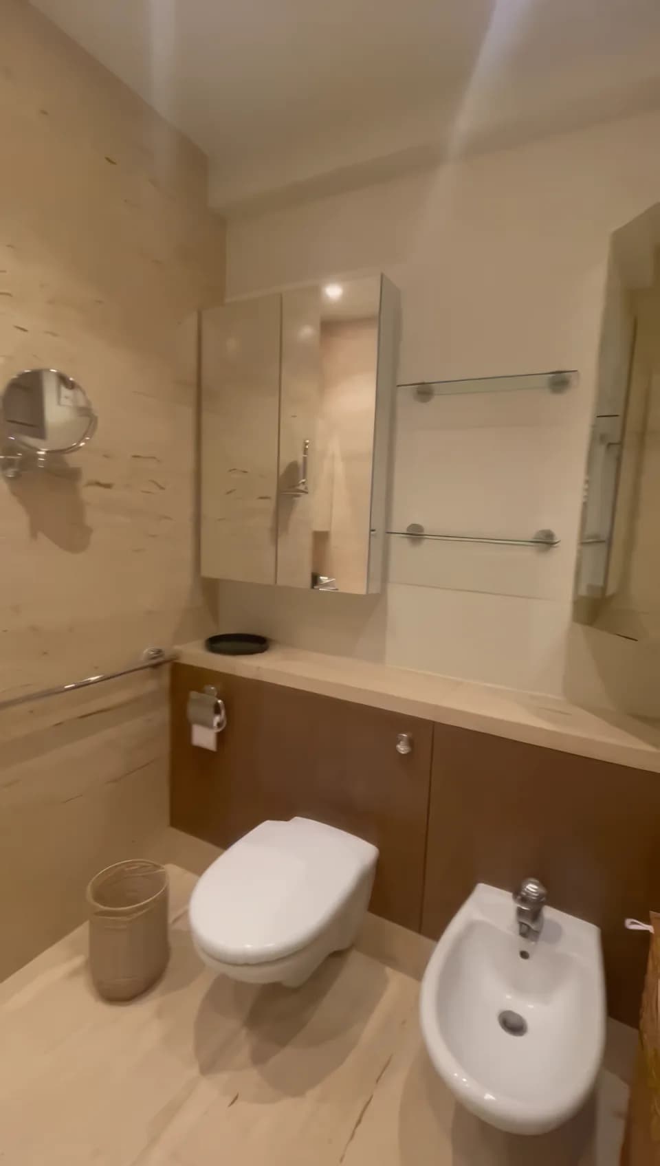 Cozy Modern Apartment with Full Amenities in Licht in Berlin - photo 12