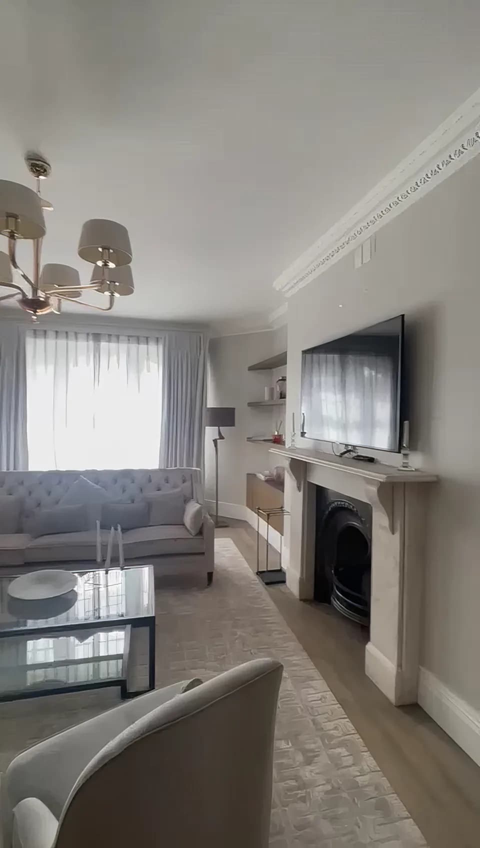 Cozy Modern Apartment with Full Amenities in Licht in Berlin - photo 2