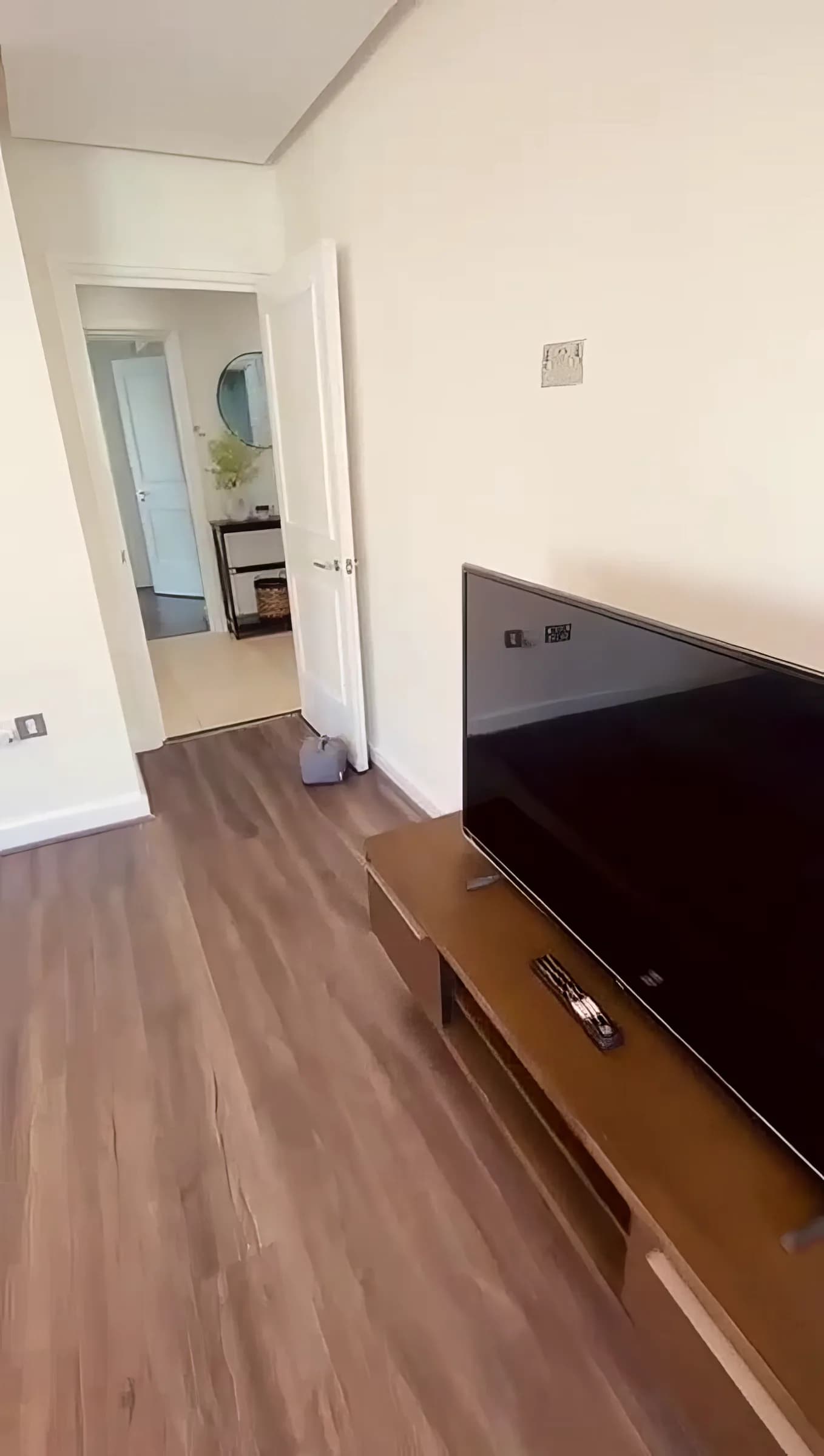 Cozy 1-Bedroom Apartment with Balcony in Berlin in Berlin - photo 11