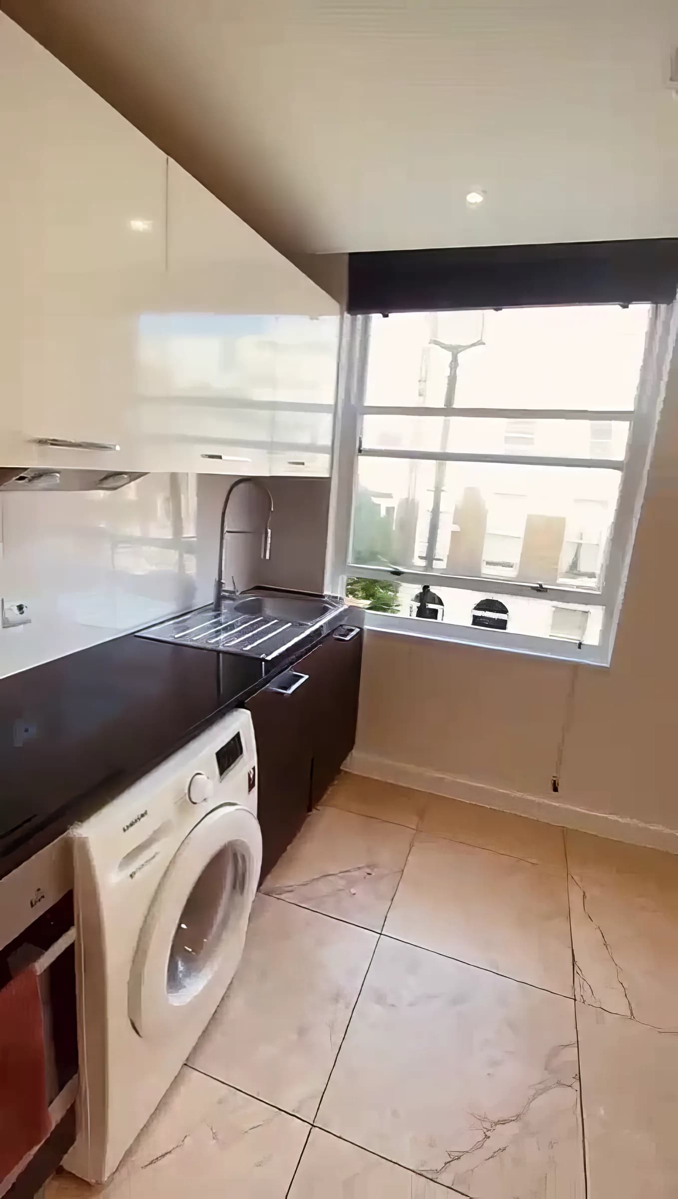 Cozy 1-Bedroom Apartment with Balcony in Berlin in Berlin - photo 5