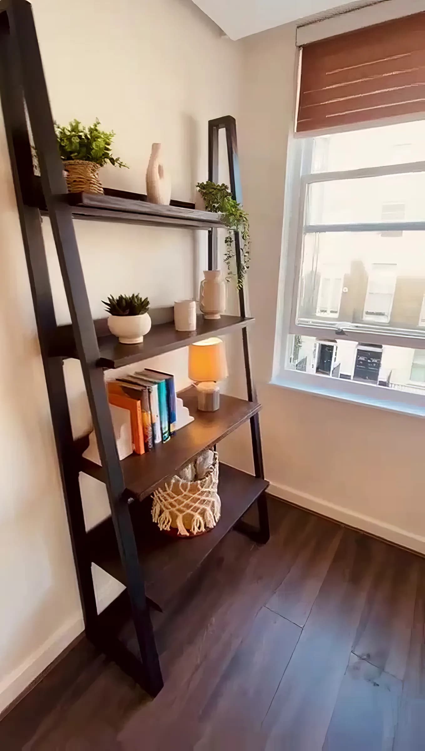 Cozy 1-Bedroom Apartment with Balcony in Berlin in Berlin - photo 8