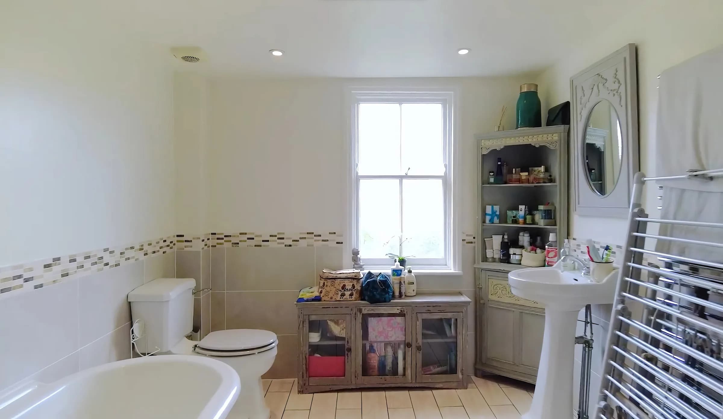 E Arbour St private apartment in London in London - photo 7