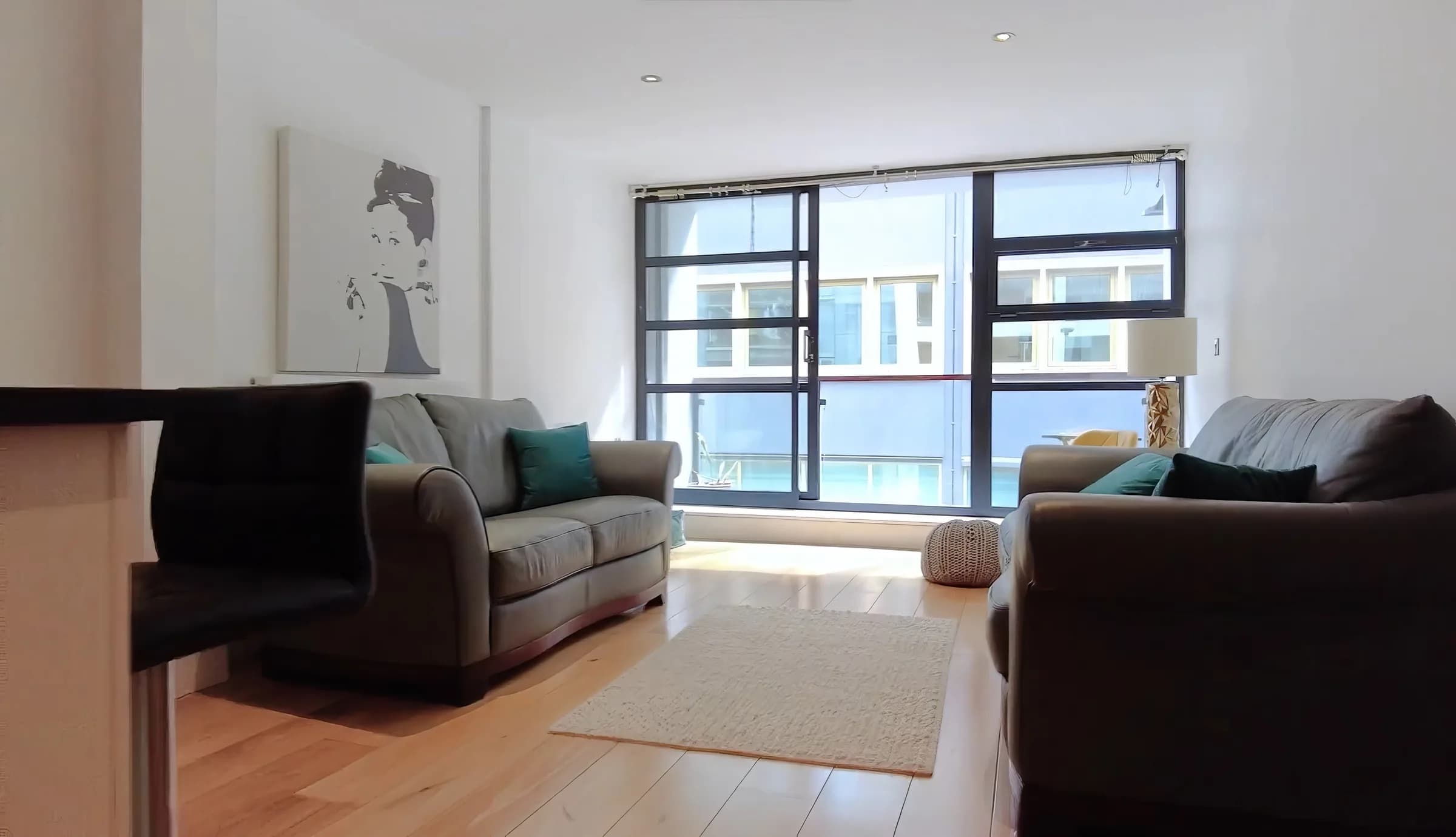 Well-presented entire apartment near Bastwick St in London - photo 12