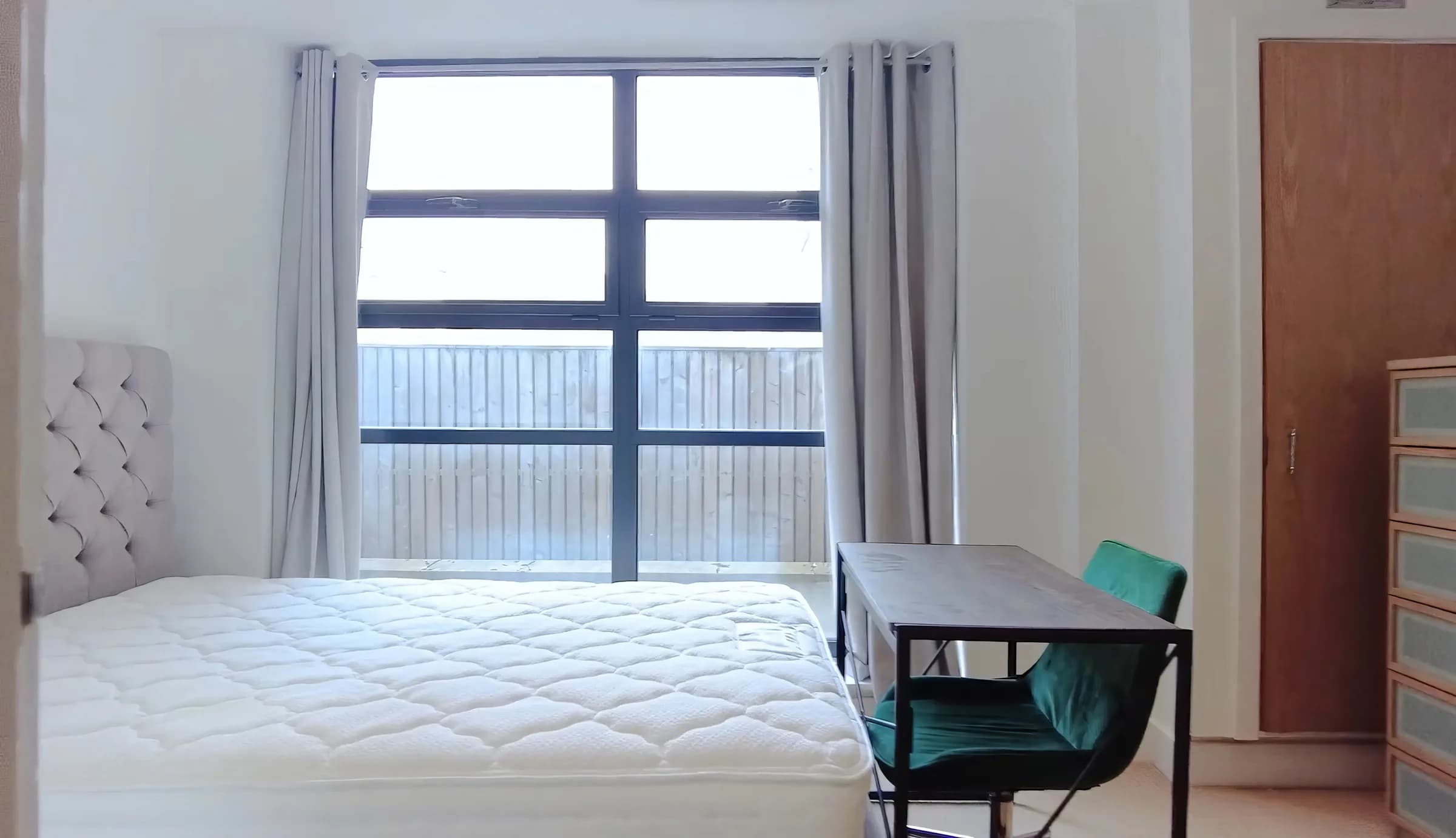Well-presented entire apartment near Bastwick St in London - photo 5