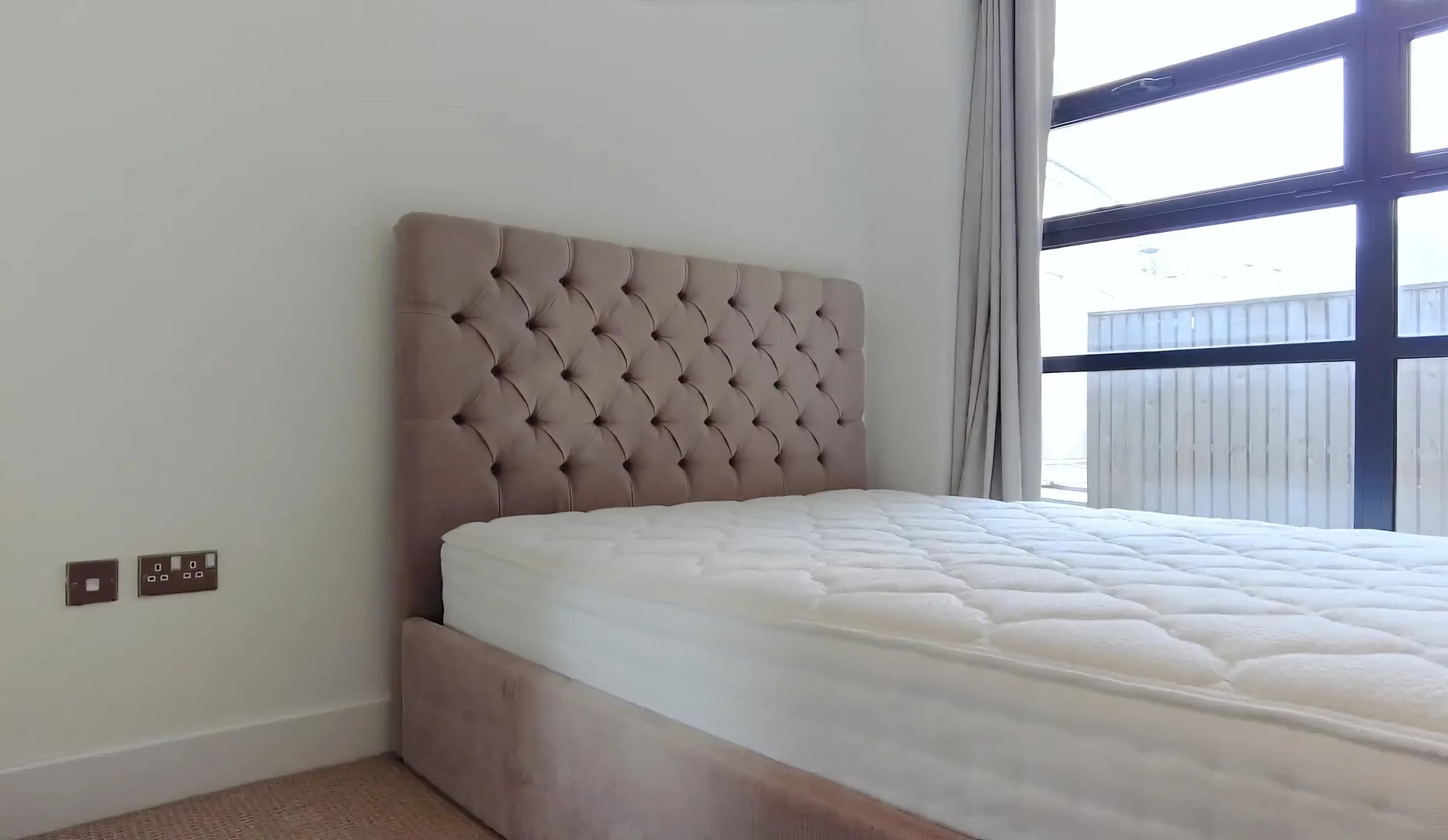 Well-presented entire apartment near Bastwick St in London - photo 6