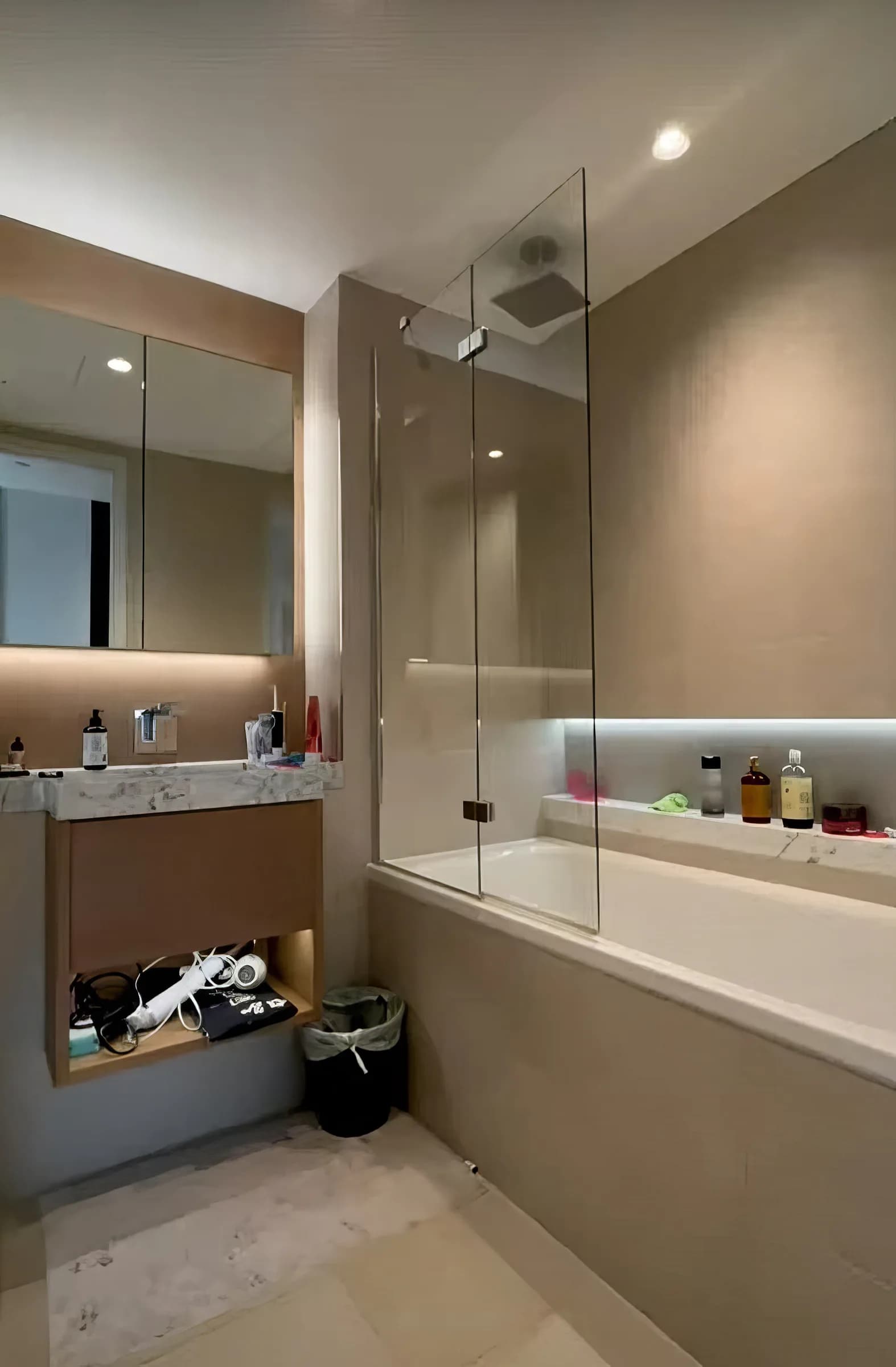 Well-presented entire apartment near N Wharf Rd in London - photo 12