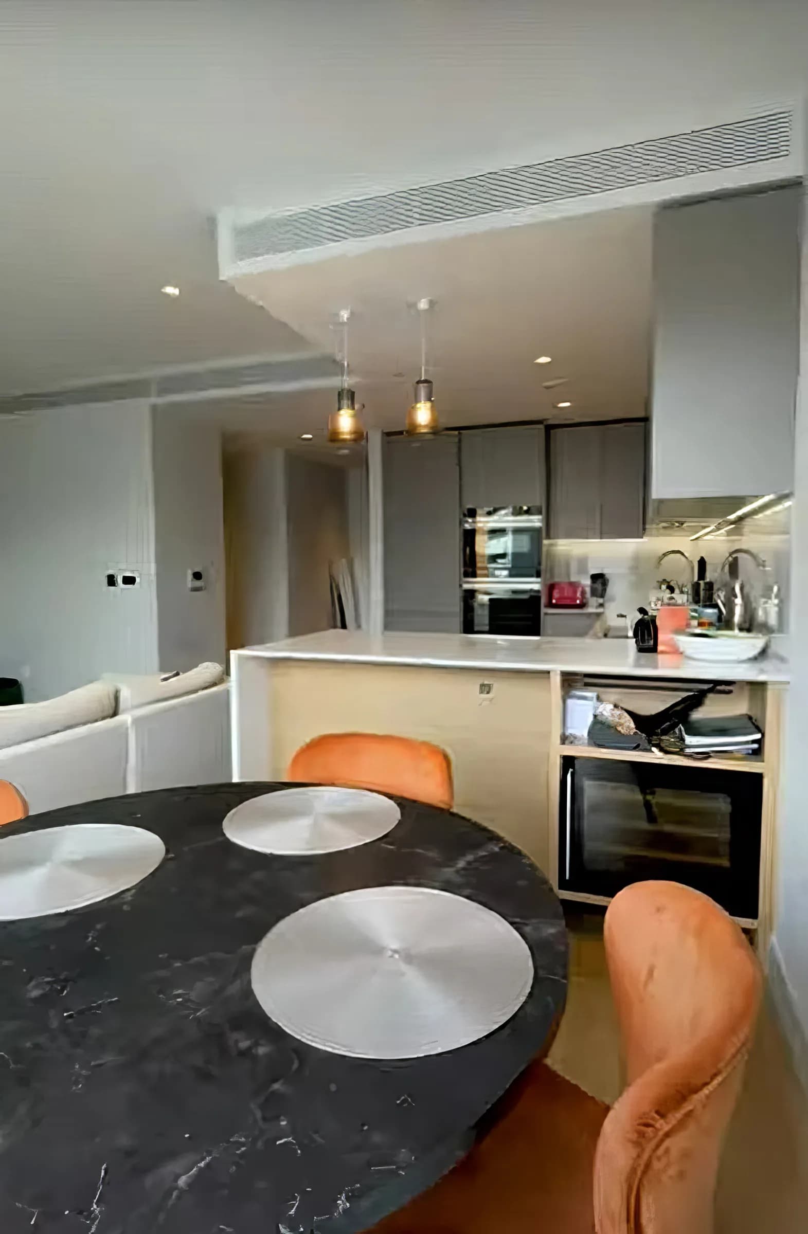 Well-presented entire apartment near N Wharf Rd in London - photo 3