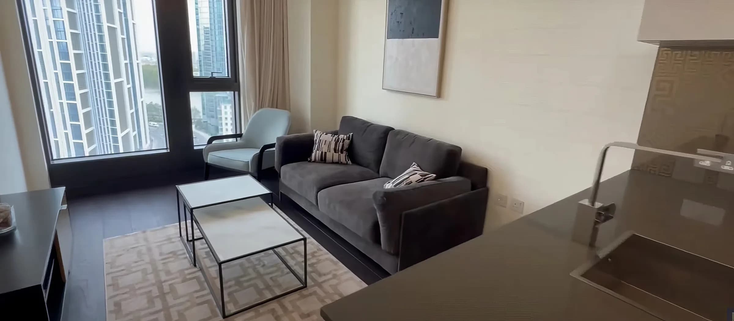 Bright apartment stay near Bondway in London - photo 4