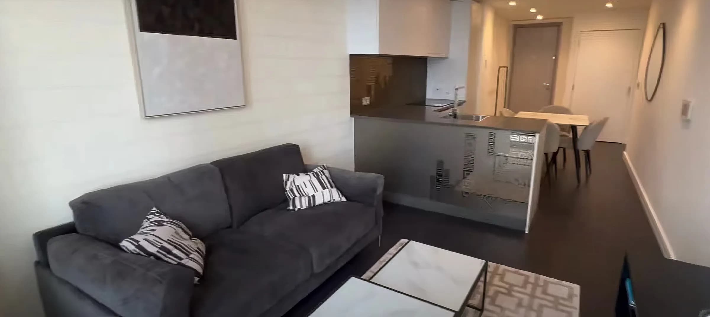 Bright apartment stay near Bondway in London - photo 5