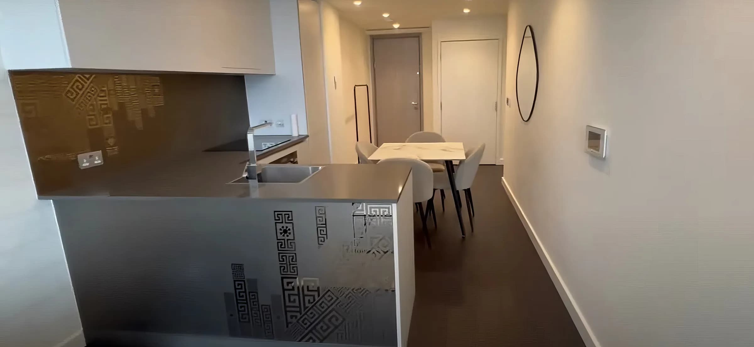 Bright apartment stay near Bondway in London - photo 7