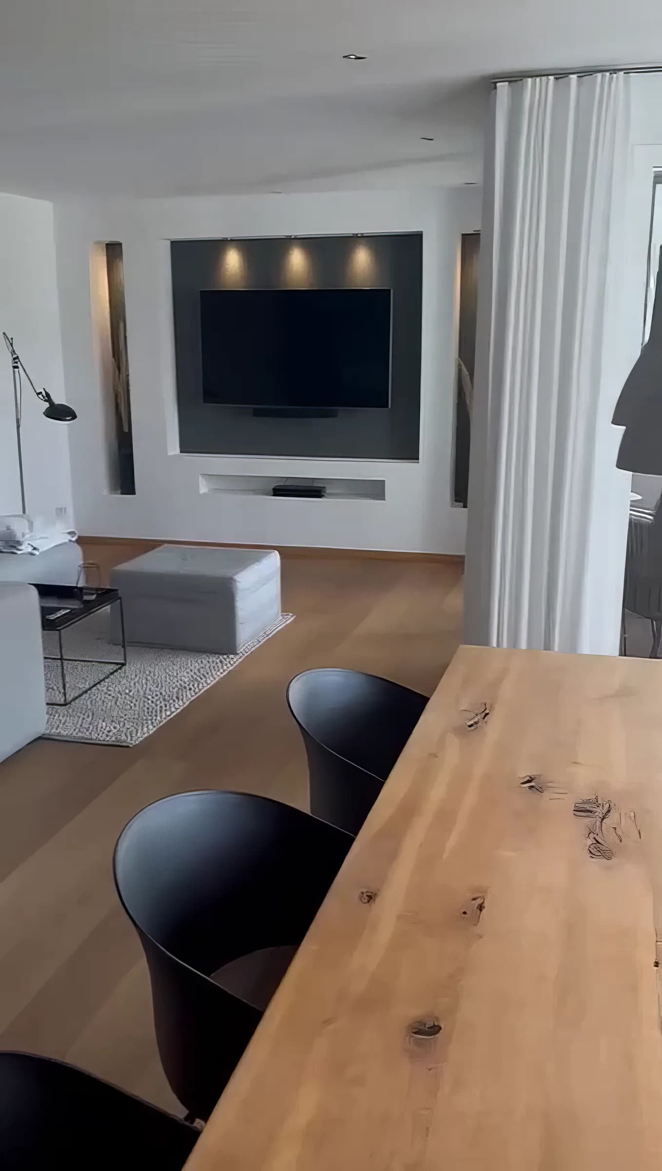 Inviting Munich apartment by Augustenstraße in Munich - photo 4