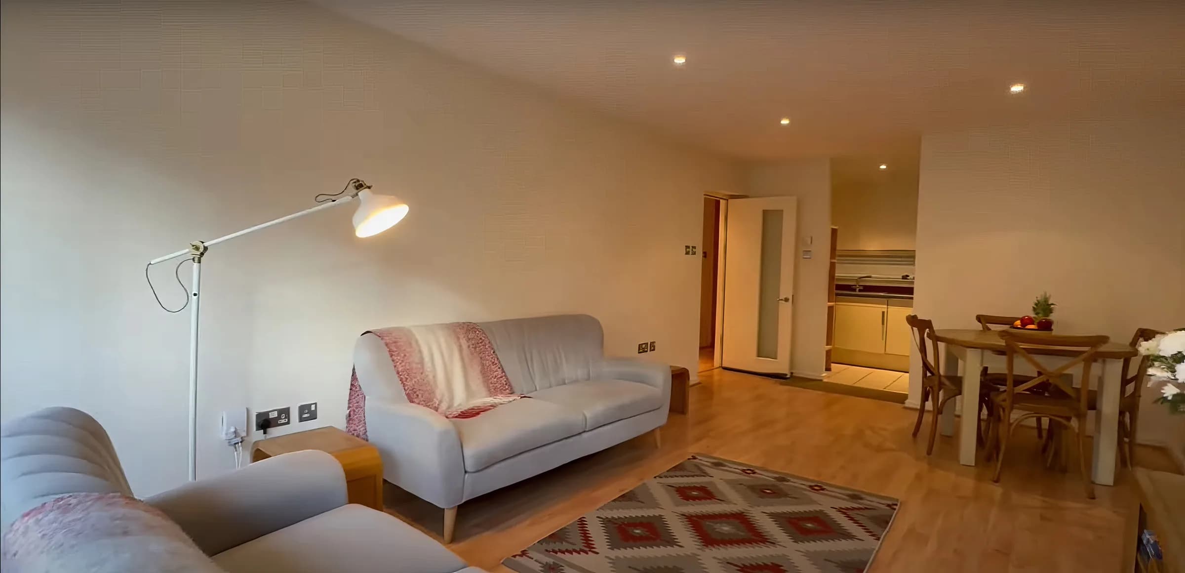 Merton Hall entire apartment in Dublin in Dublin - photo 2