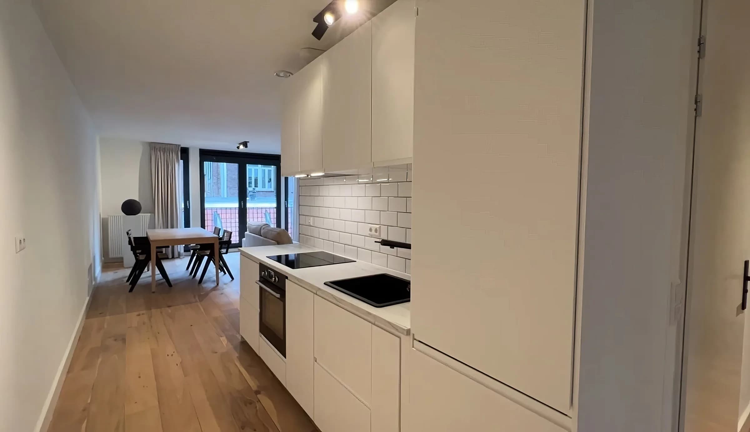 Modern Amsterdam apartment by Nieuwe Jonkerstraat in Amsterdam - photo 4