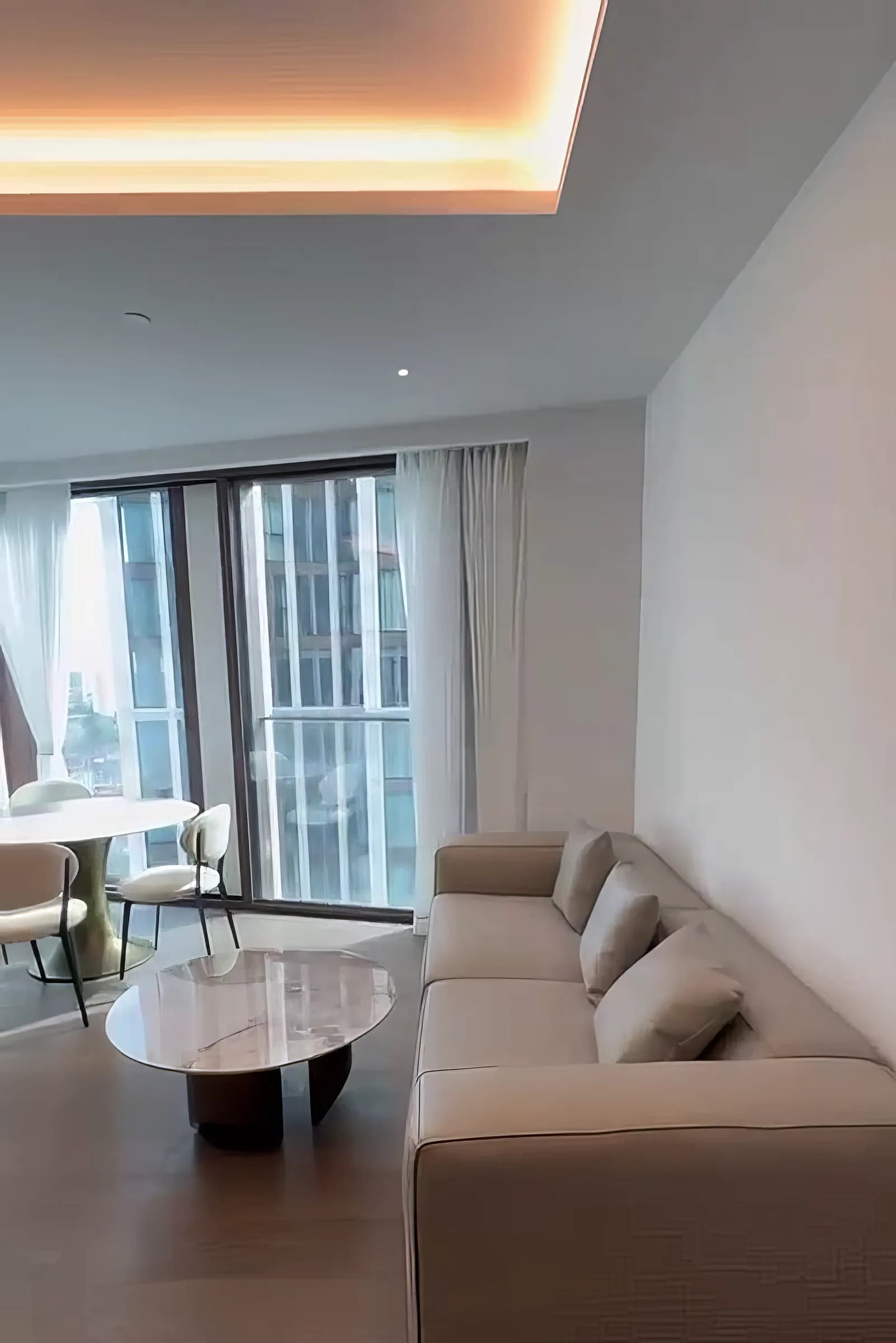 Elegant London apartment by One Thames City in London - photo 3