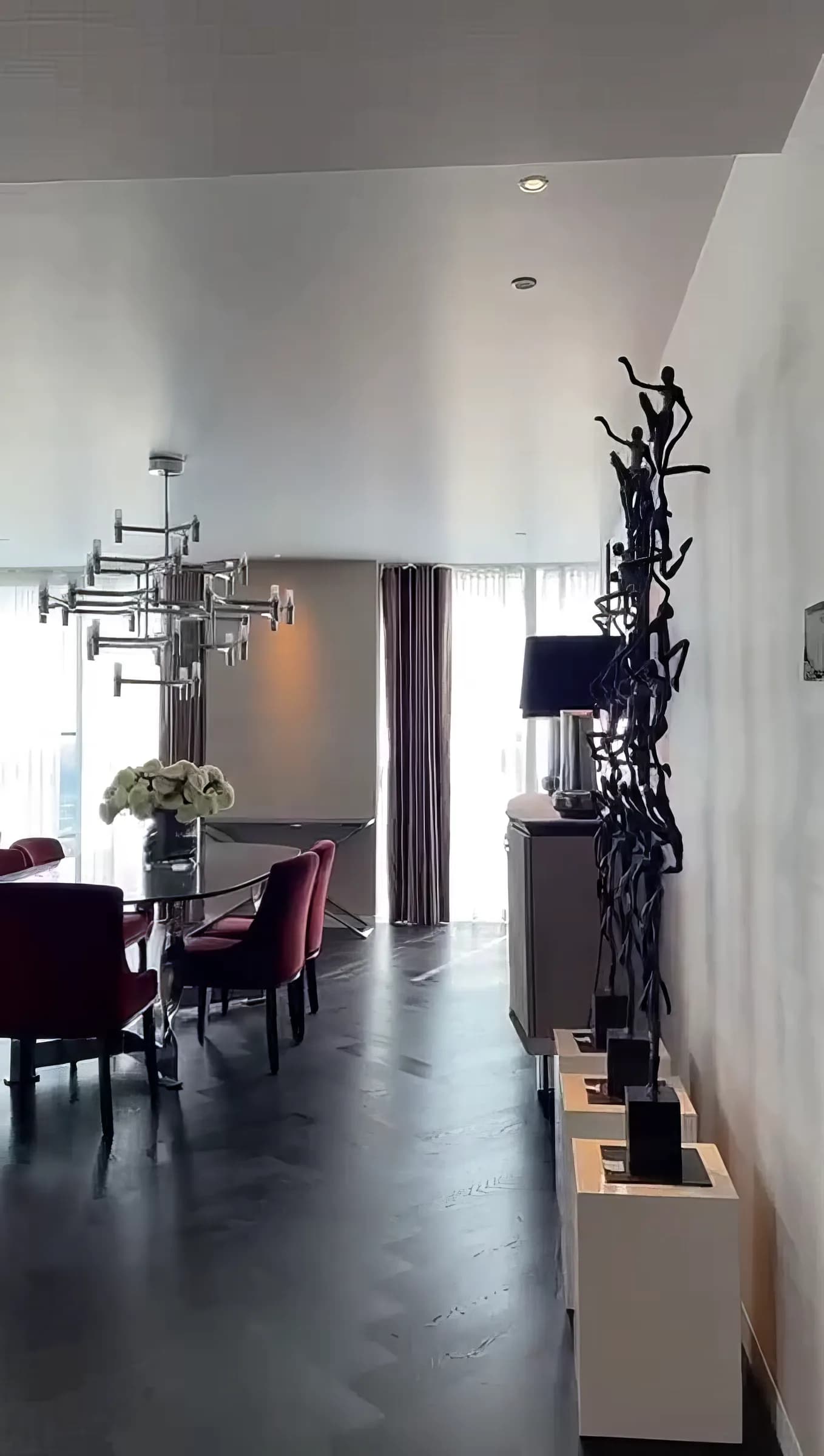 London apartment near The Heron in London - photo 1