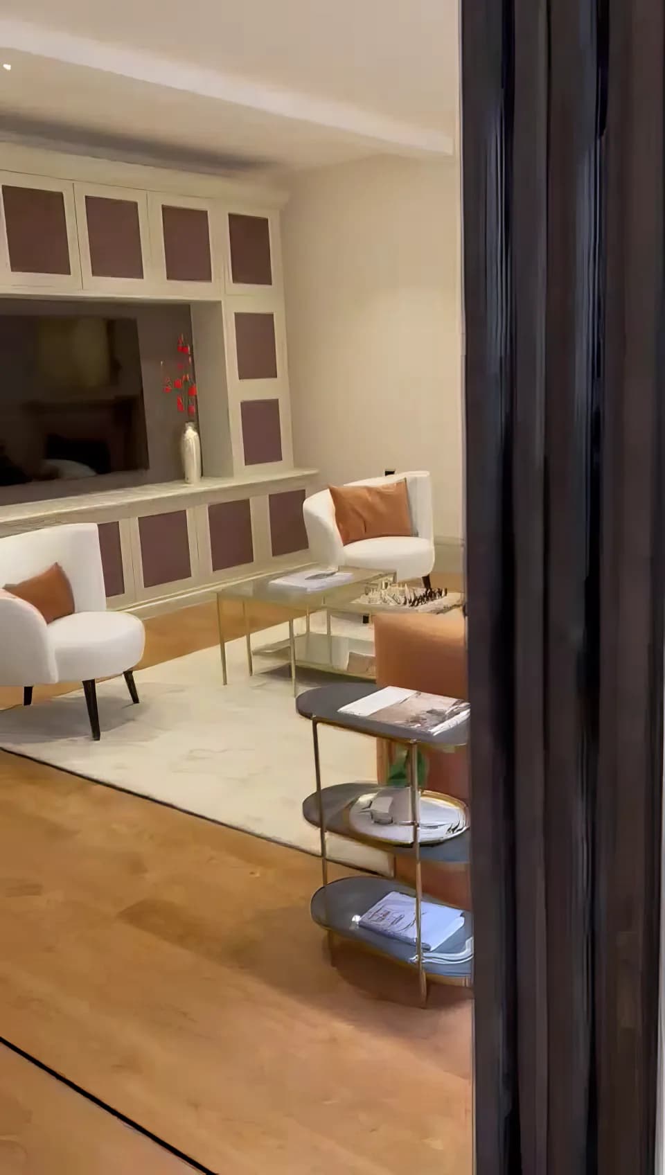Refined city apartment near Washington House in London - photo 3