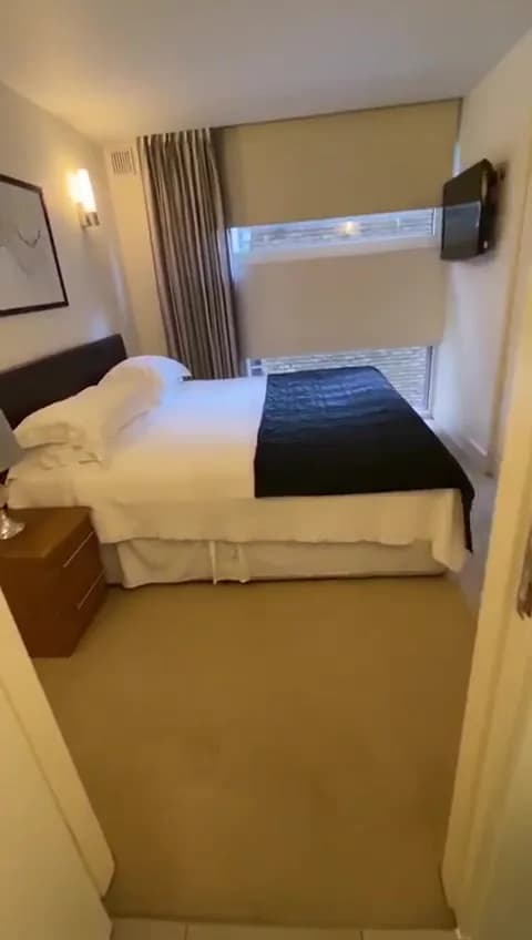 Inviting London apartment by Weymouth St in London - photo 12