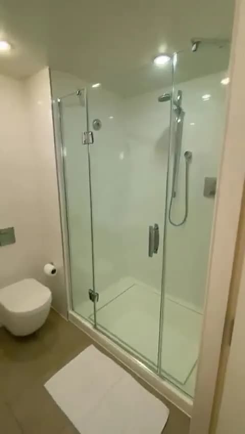 Inviting London apartment by Weymouth St in London - photo 6