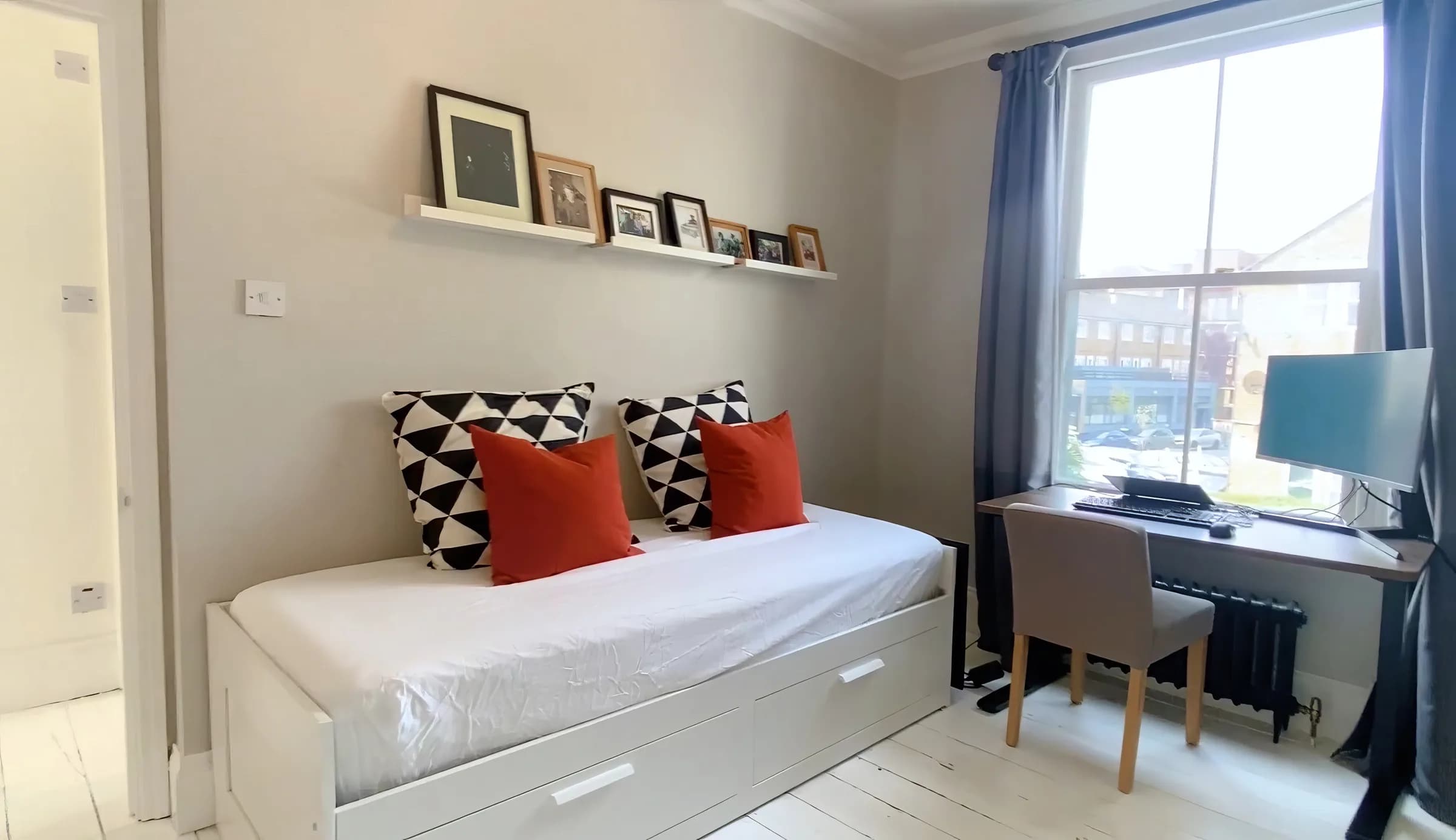 18enhanced 14 Cassland Rd apartment for a London stay in London - photo 11