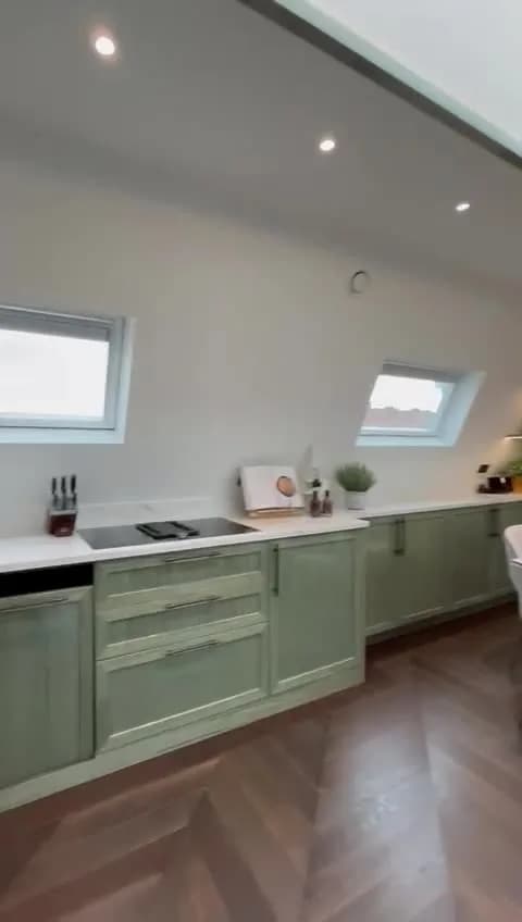 Kensington city apartment near Prince Of Wales Terrqace in London - photo 12