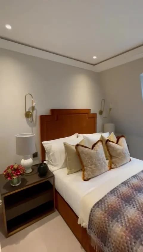 Kensington city apartment near Prince Of Wales Terrqace in London - photo 2