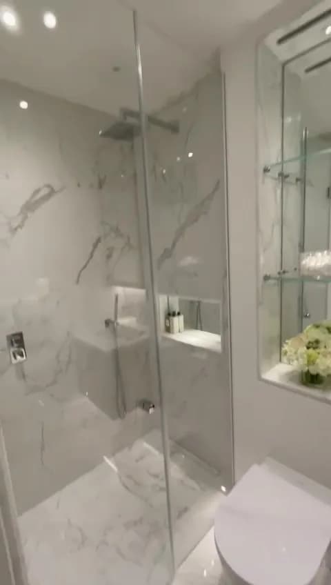 Kensington city apartment near Prince Of Wales Terrqace in London - photo 4
