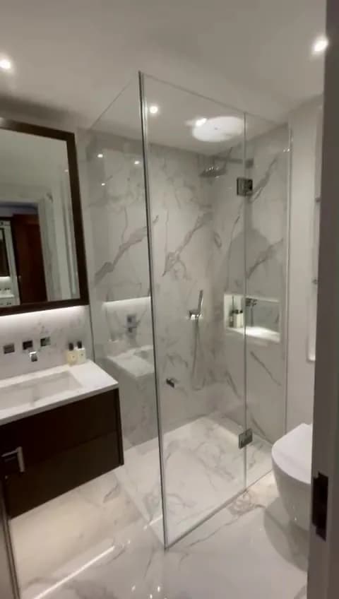 Kensington city apartment near Prince Of Wales Terrqace in London - photo 7