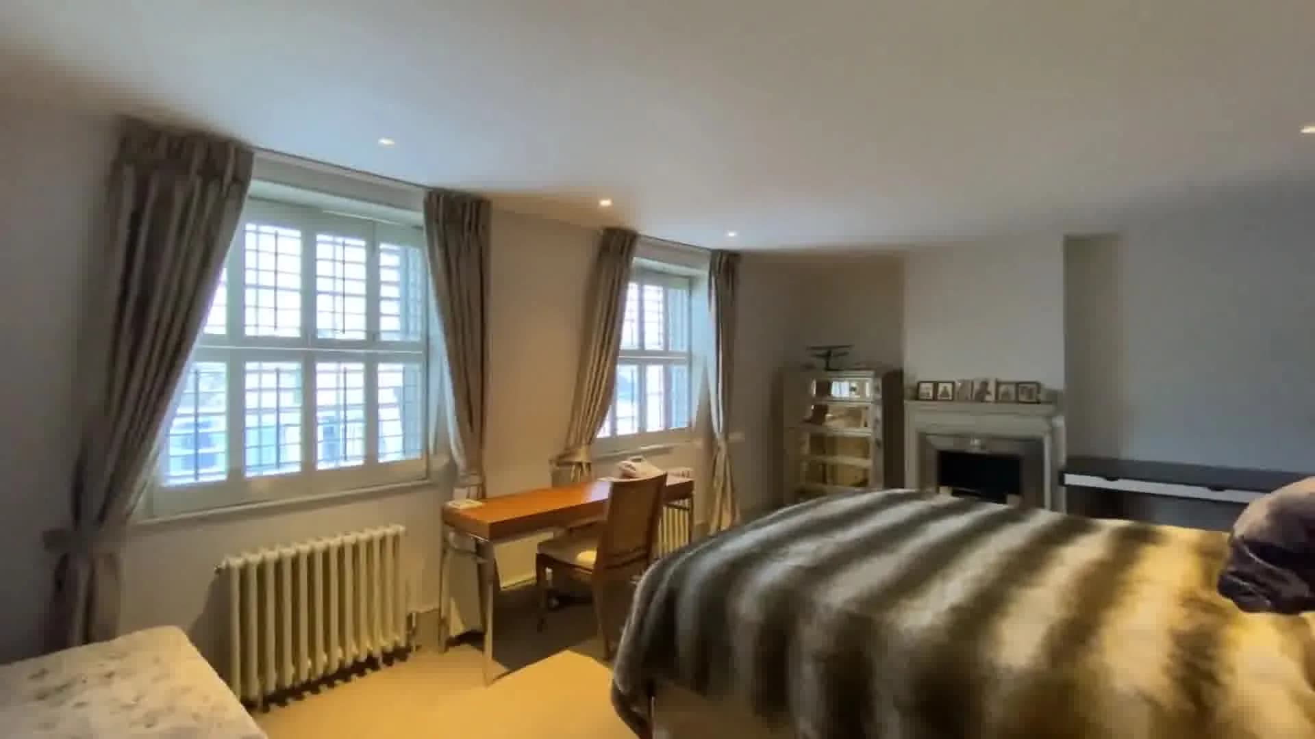 Hyde Park entire apartment near Hyde Park Gate in London - photo 12