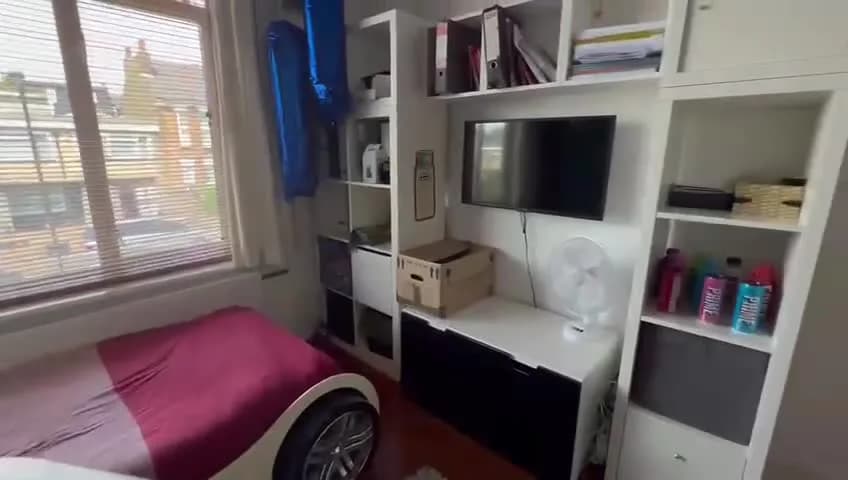 Lampard Grove entire apartment in London in London - photo 6