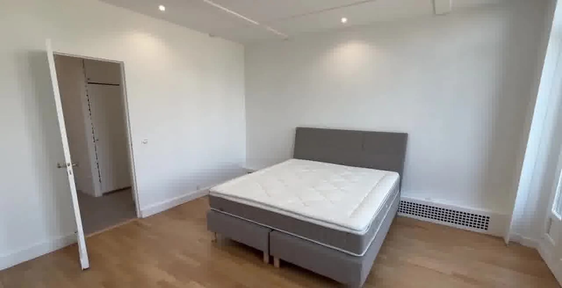 Paris apartment near Av. Foch in Paris - photo 2