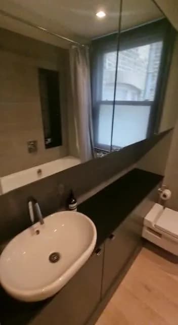 Old Street apartment in Shoreditch in London - photo 3