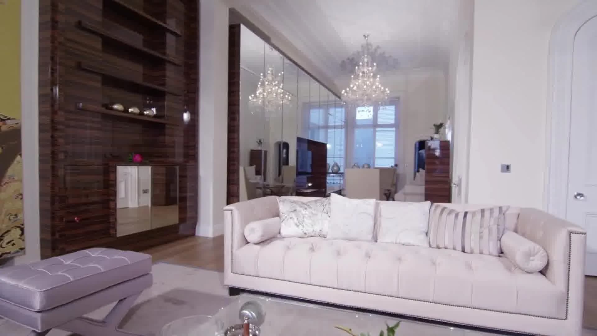 Refined London apartment by Princes Gate in London - photo 2