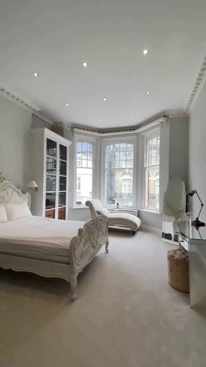 Refined private apartment near Elm Park Gardens in London - photo 3