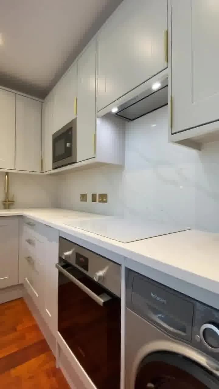Refined private apartment near Elm Park Gardens in London - photo 8