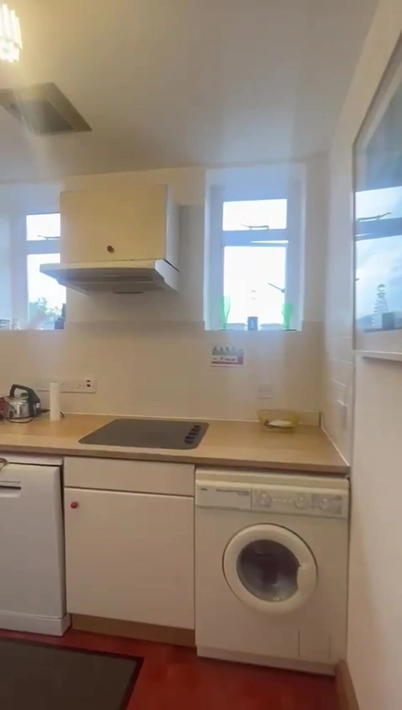 Modern apartment near Norland Square in London - photo 1