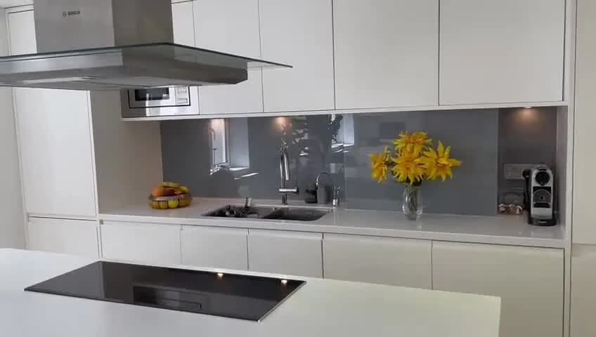 Elegant apartment stay near Midford Pl in London - photo 3