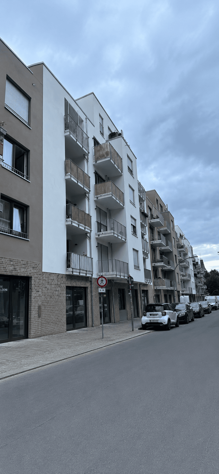 Cozy 1-Bedroom Apartment with Balcony in Berlin in Berlin - photo 1