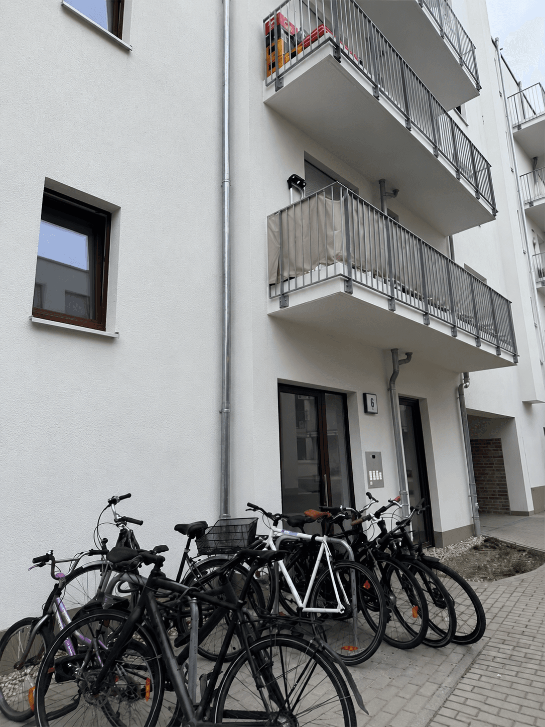 Cozy 1-Bedroom Apartment with Balcony in Berlin in Berlin - photo 2