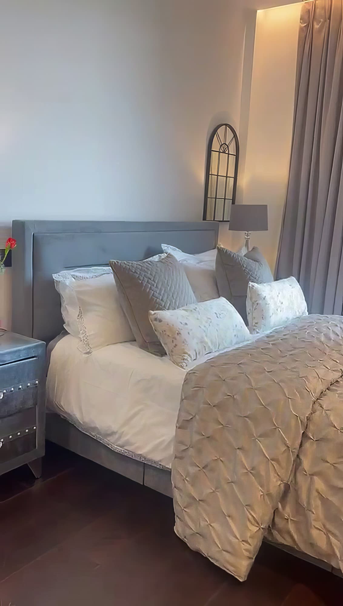 Calm city apartment near Charles Clowes Walk in London - photo 12