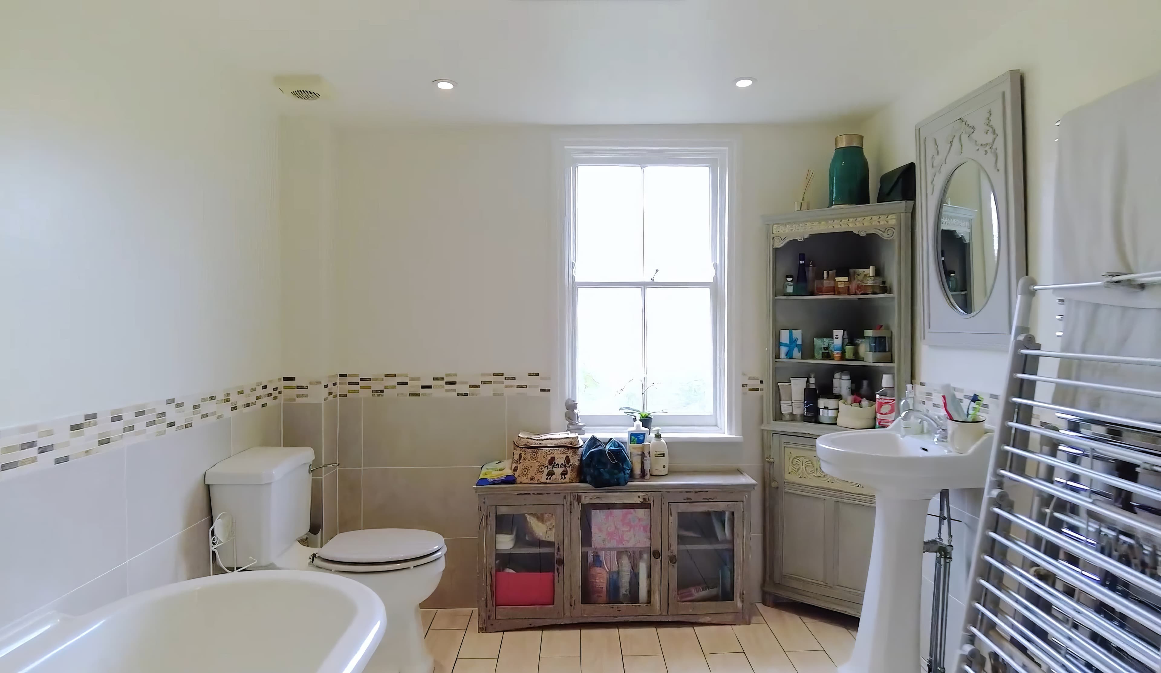 E Arbour St private apartment in London in London - photo 7