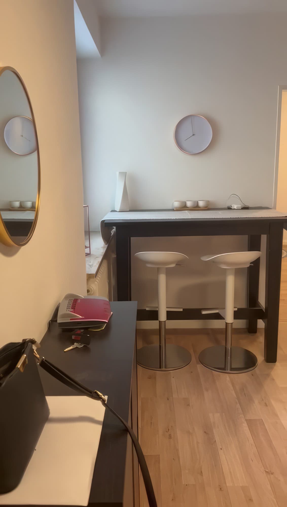 Refined apartment near Eggmühler Str. in Munich - photo 1